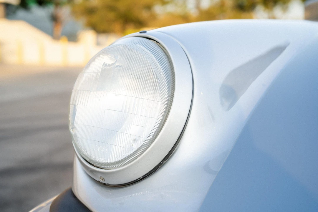 1987 Porsche 911 Carrera 3.2 - Image 29 of 31
