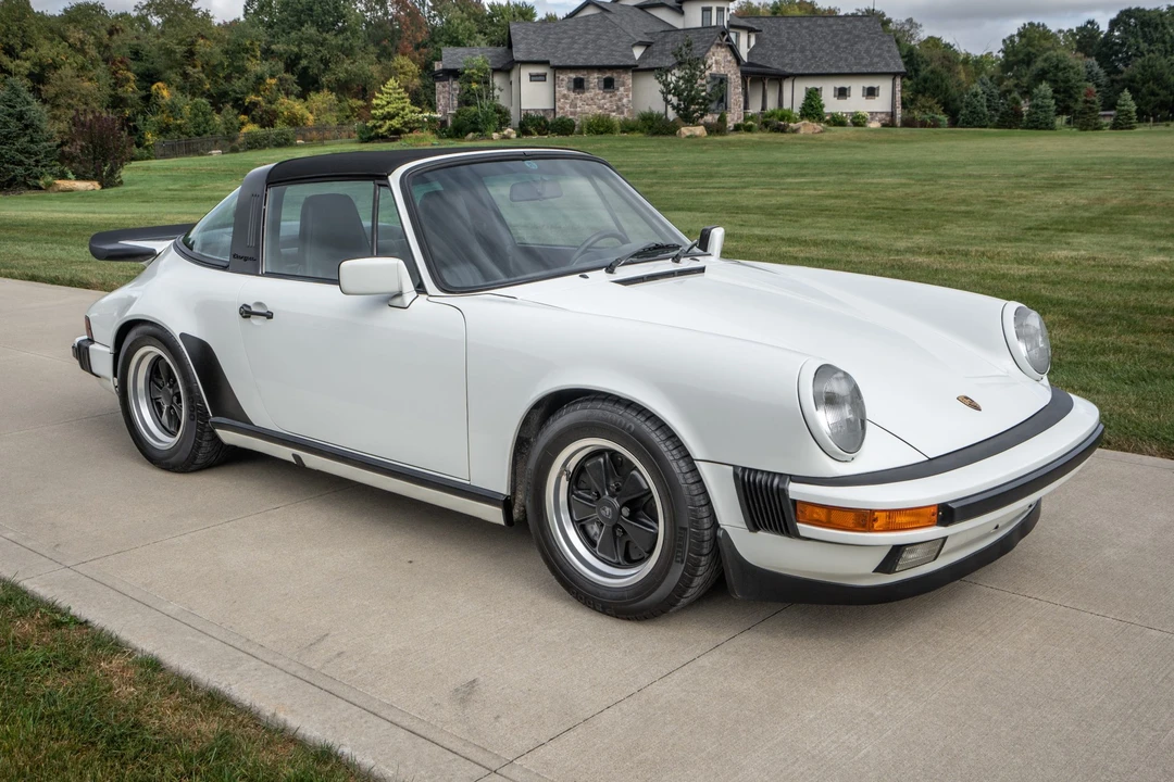1987 Porsche 911 Carrera 3.2 - Image 6 of 31
