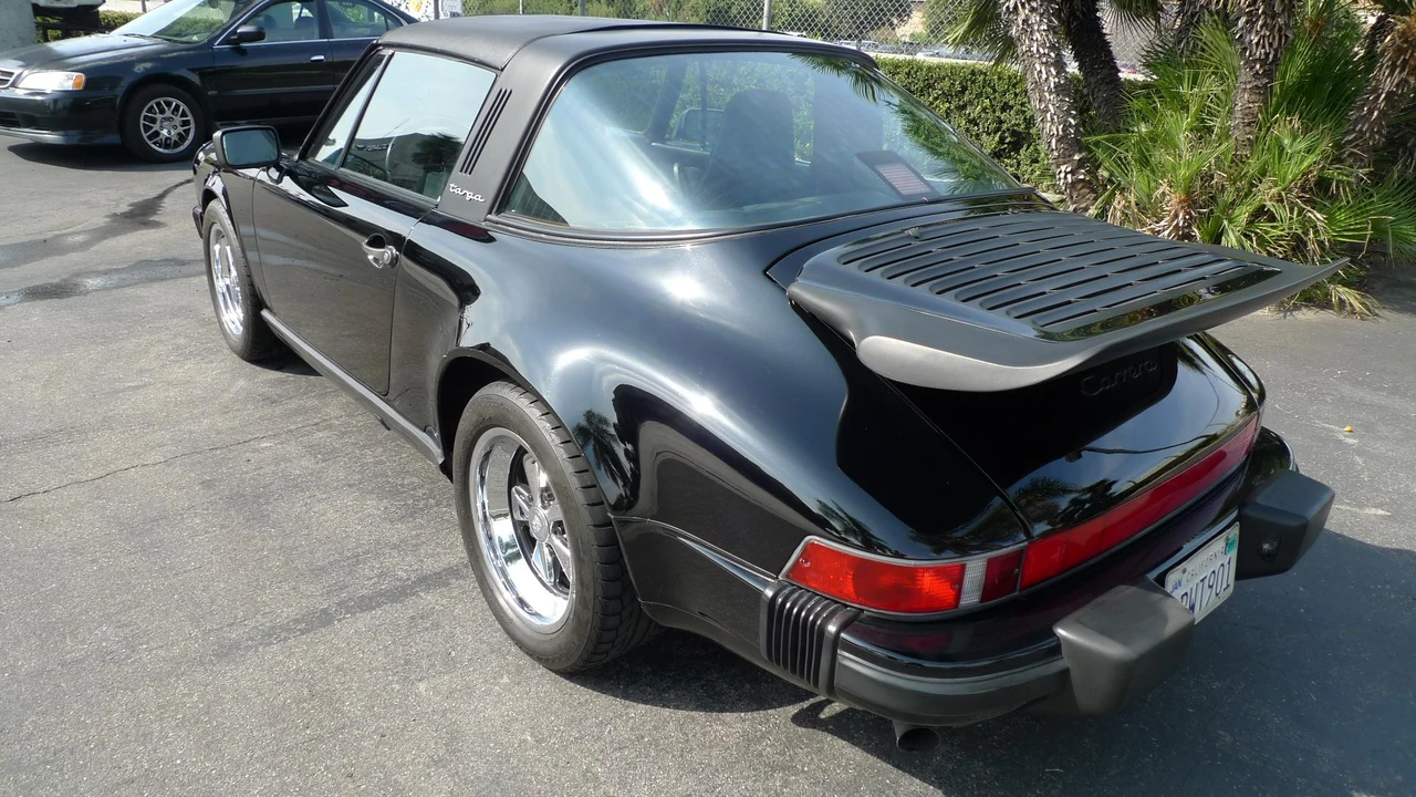 1987 Porsche 911 Carrera 3.2 - Image 7 of 31