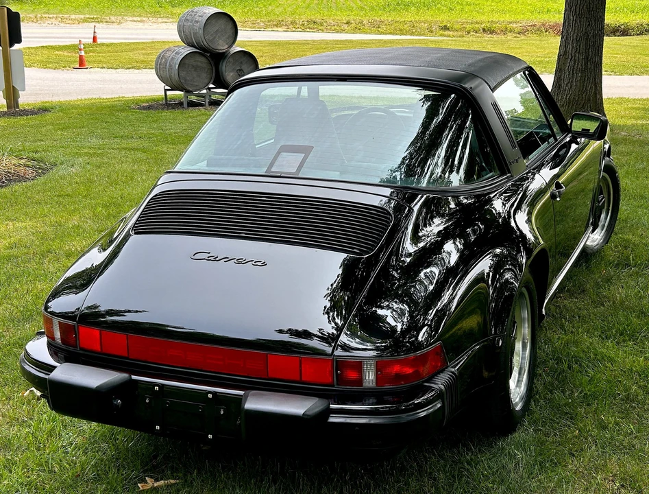 1987 Porsche 911 Carrera 3.2 - Image 18 of 31