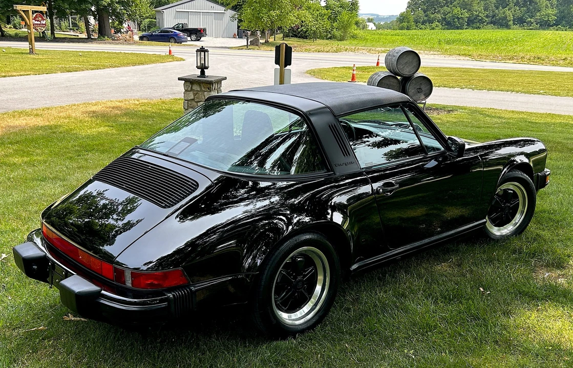 1987 Porsche 911 Carrera 3.2 - Image 17 of 31