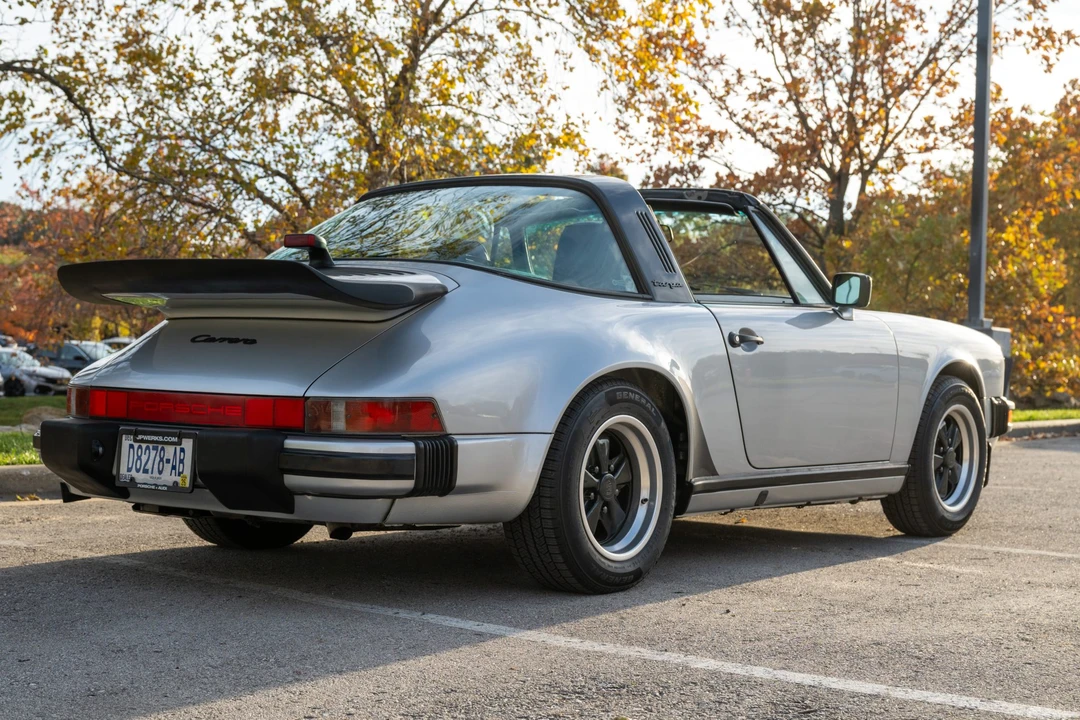 1987 Porsche 911 Carrera 3.2 - Image 15 of 31