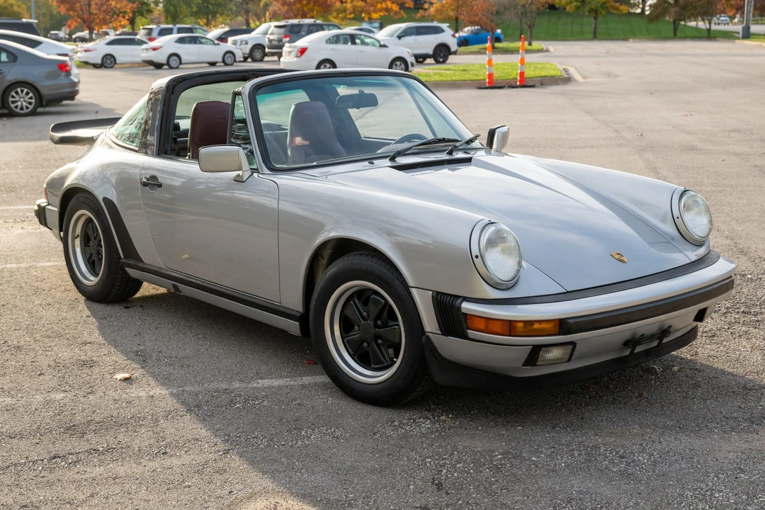 1987 Porsche 911 Carrera 3.2 - Image 4 of 31
