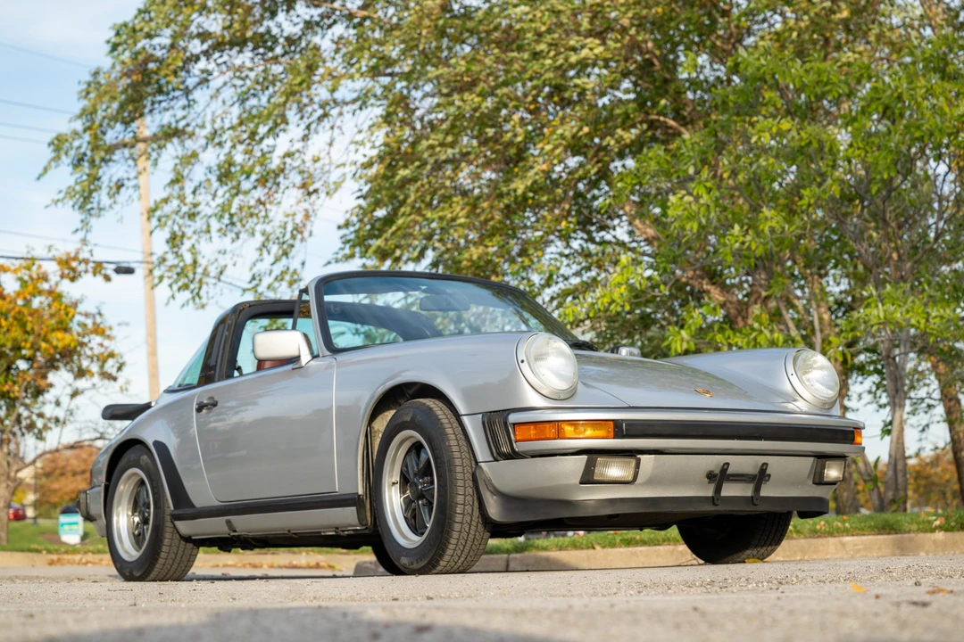 1987 Porsche 911 Carrera 3.2 - Image 5 of 31