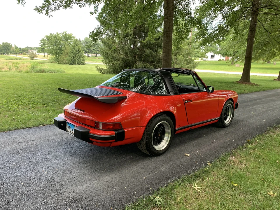 1987 Porsche 911 Carrera 3.2 - Image 10 of 31