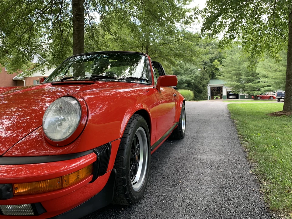 1987 Porsche 911 Carrera 3.2 - Image 25 of 31