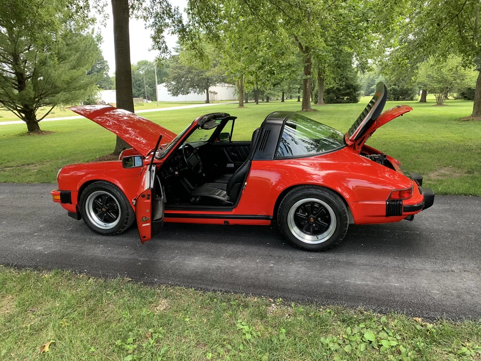 1987 Porsche 911 Carrera 3.2 - Image 14 of 31