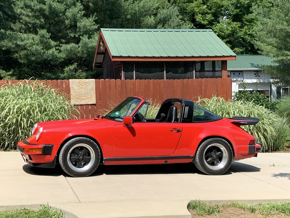 1987 Porsche 911 Carrera 3.2 - Image 2 of 31