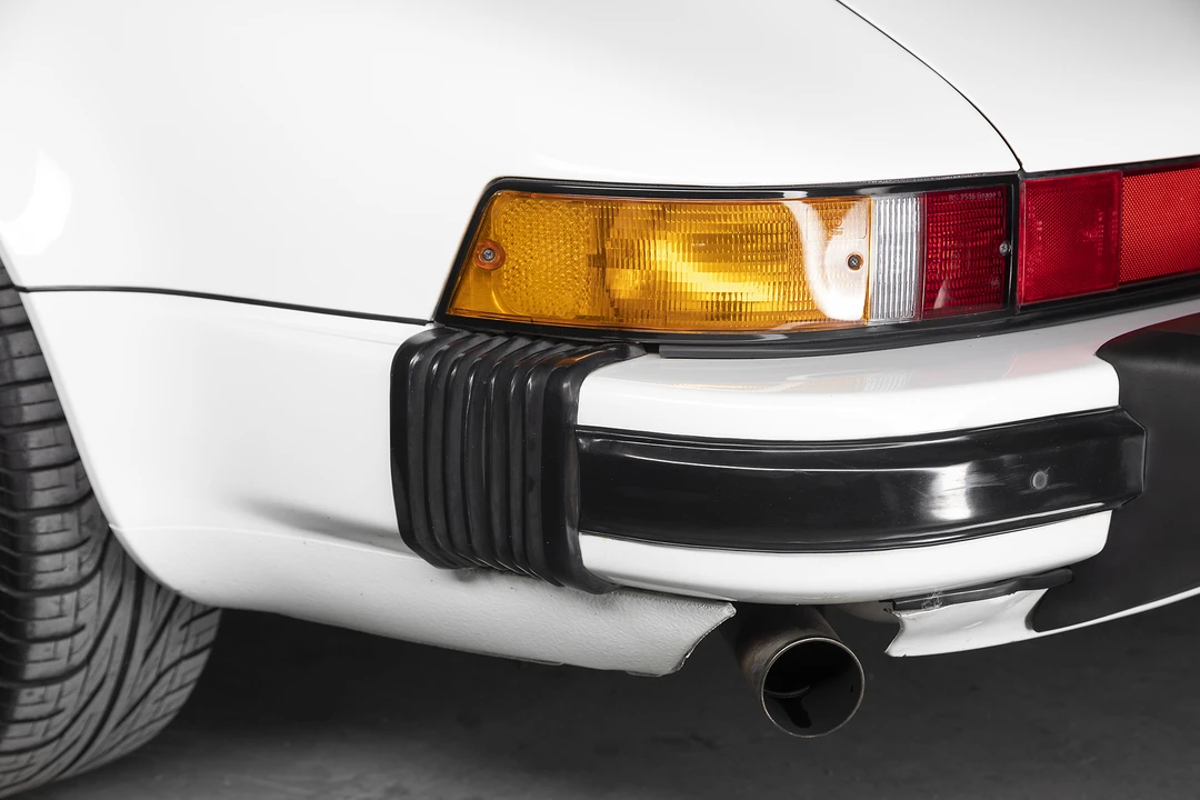 1987 Porsche 911 Carrera 3.2 - Image 28 of 31