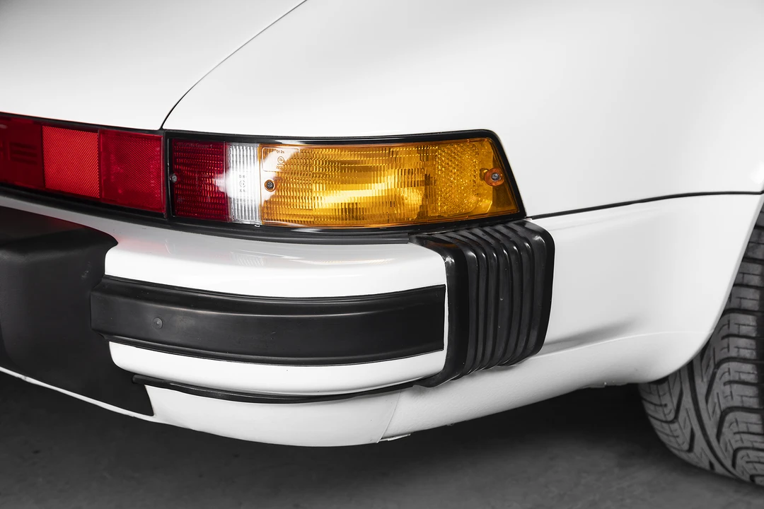 1987 Porsche 911 Carrera 3.2 - Image 29 of 31