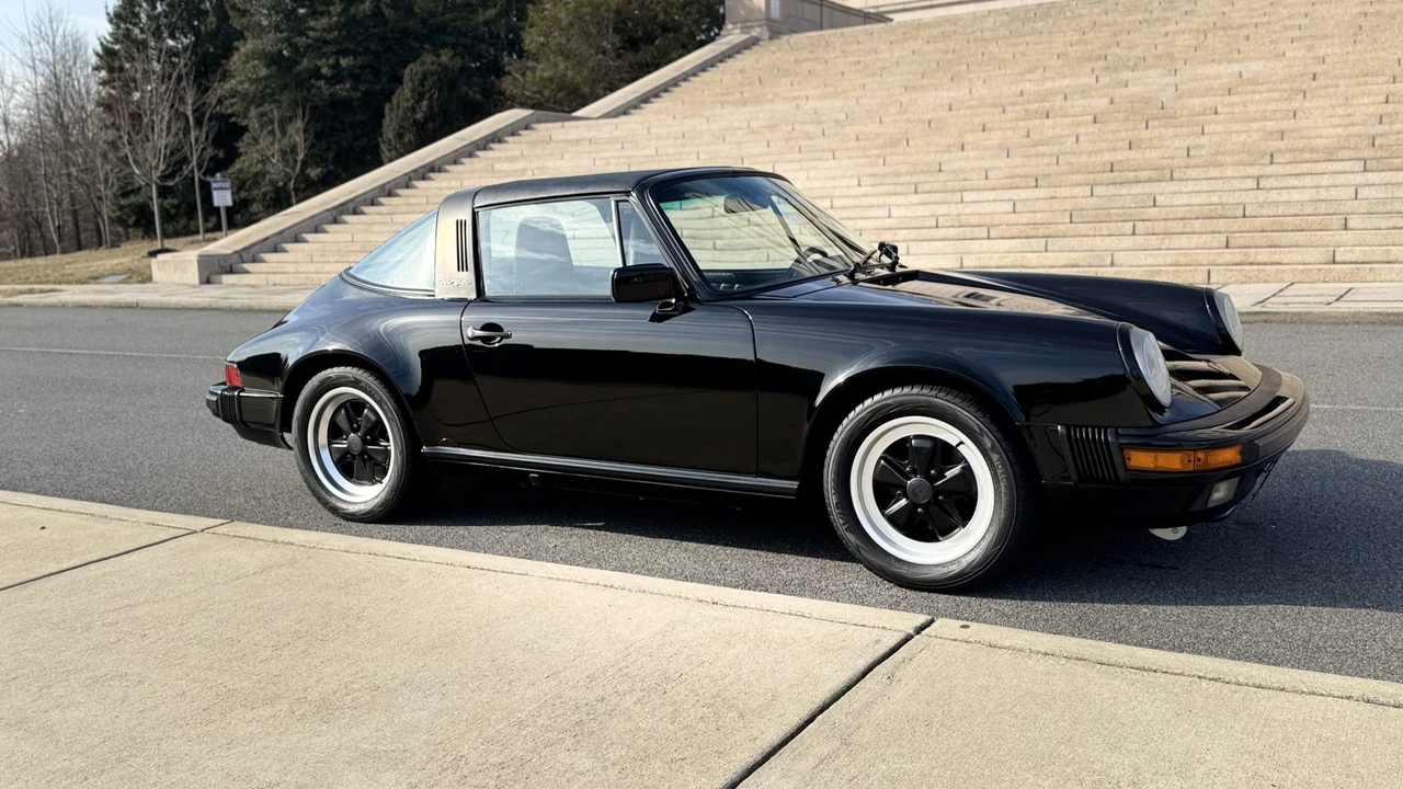 1987 Porsche 911 Carrera 3.2 - Image 9 of 31