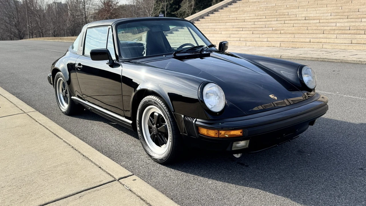1987 Porsche 911 Carrera 3.2 - Image 12 of 31