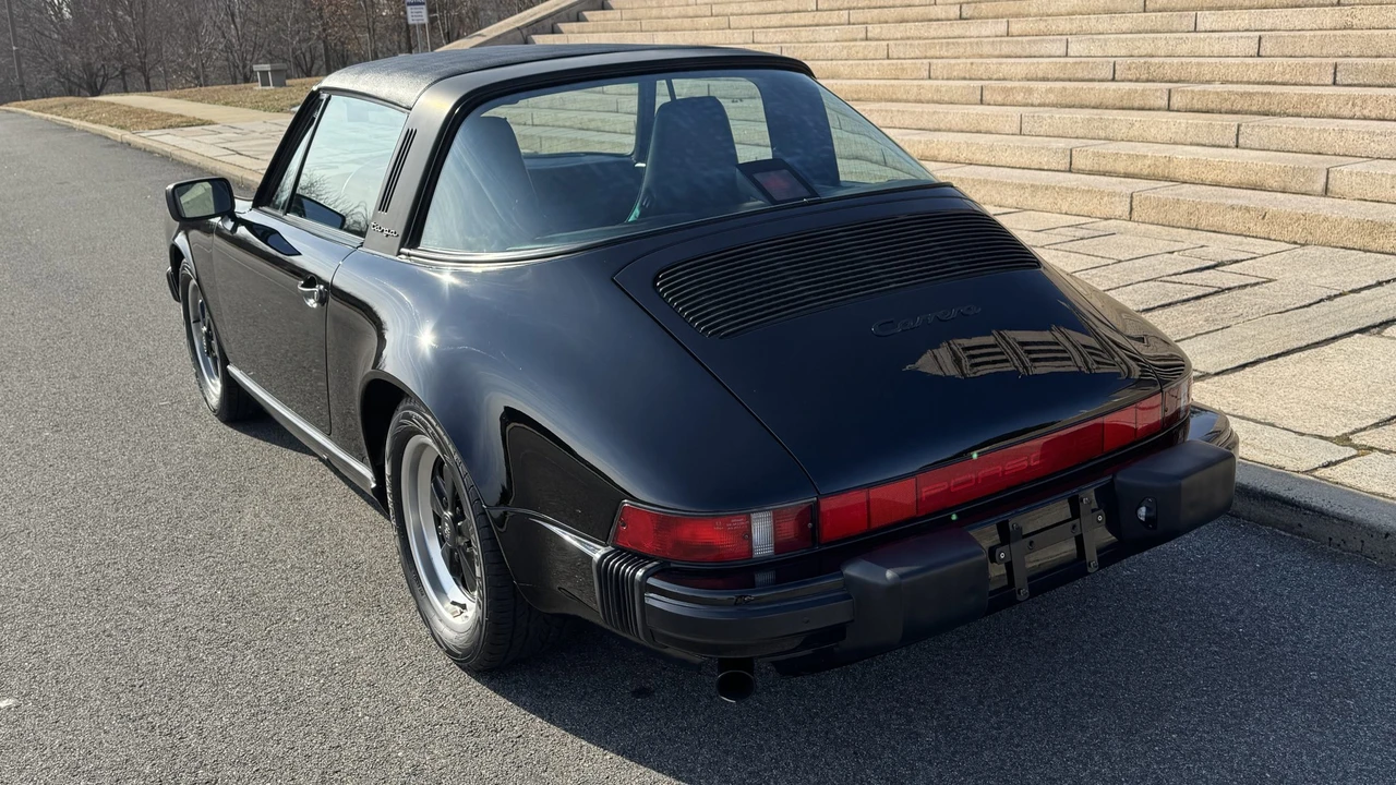1987 Porsche 911 Carrera 3.2 - Image 19 of 31