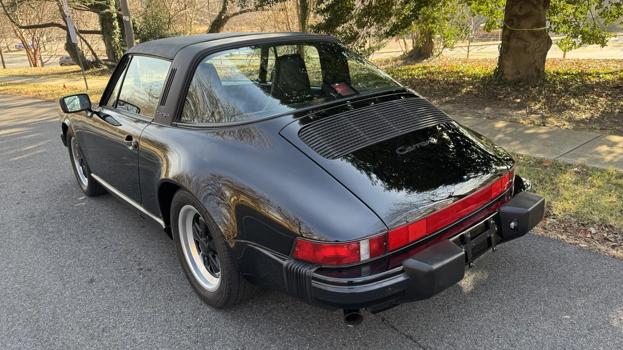 1987 Porsche 911 Carrera 3.2 - Image 26 of 31
