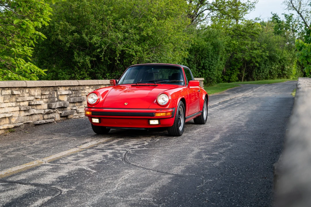 1987 Porsche 911 Carrera 3.2 - Image 24 of 31