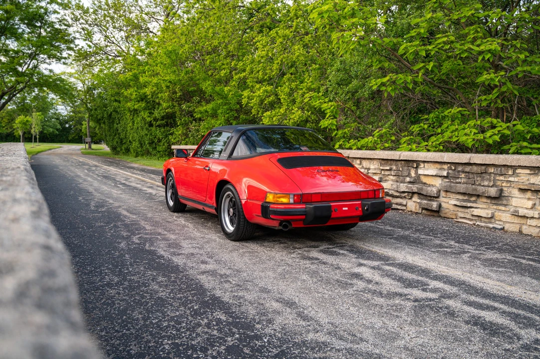 1987 Porsche 911 Carrera 3.2 - Image 26 of 31