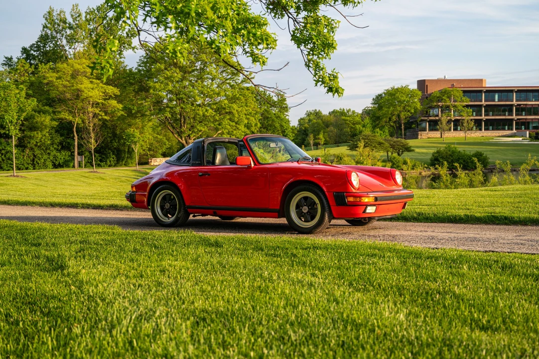 1987 Porsche 911 Carrera 3.2 - Image 15 of 31