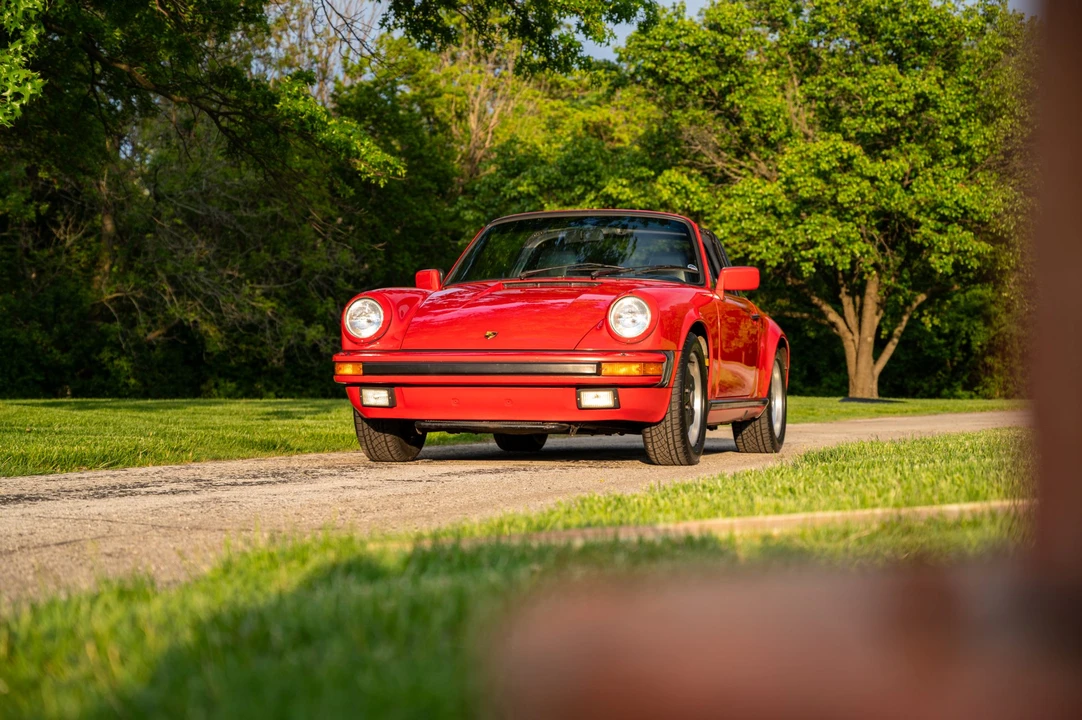 1987 Porsche 911 Carrera 3.2 - Image 2 of 31