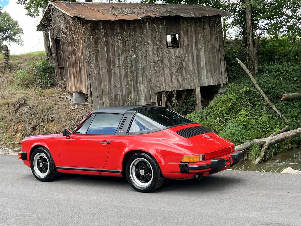 1987 Porsche 911 Carrera 3.2 - Image 7 of 31
