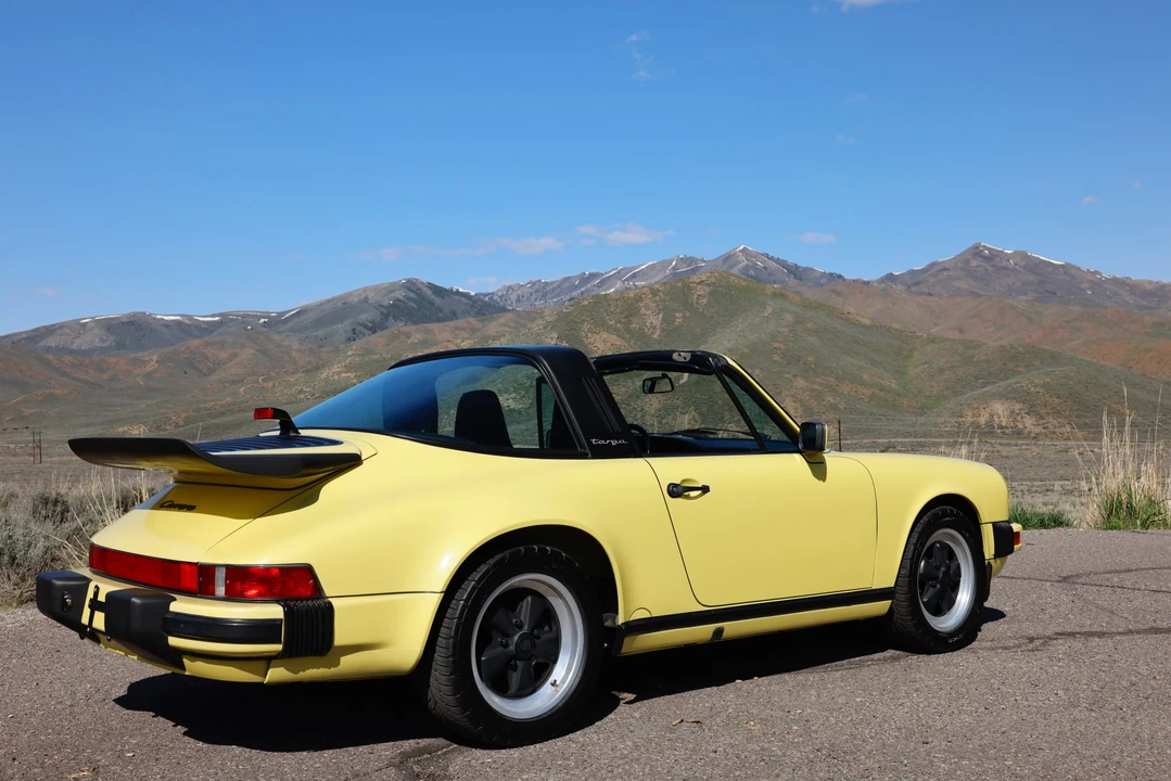 1987 Porsche 911 Carrera 3.2 - Image 24 of 31