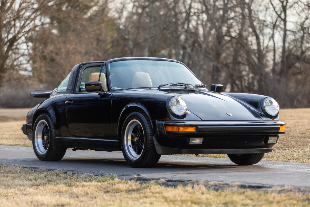 1987 Porsche 911 Carrera 3.2 - Image 2 of 31