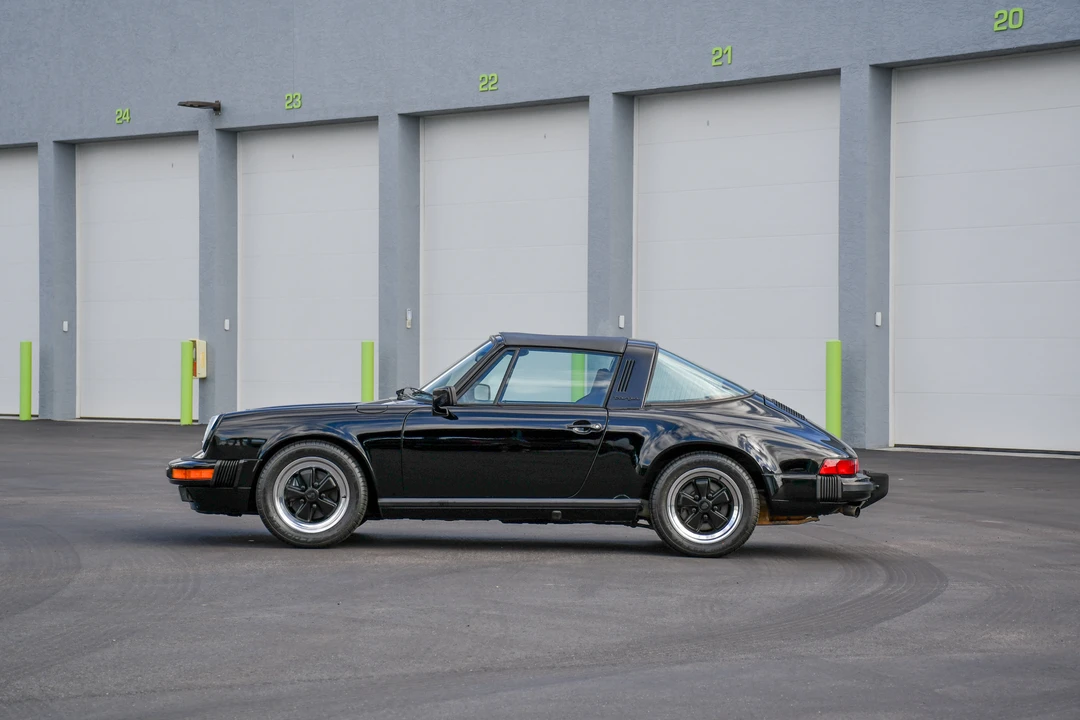 1987 Porsche 911 Carrera 3.2 - Image 24 of 31