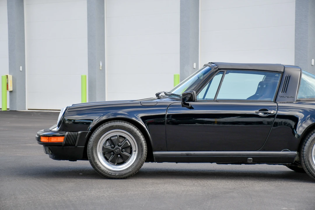 1987 Porsche 911 Carrera 3.2 - Image 28 of 31