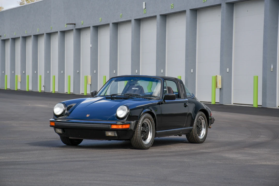 1987 Porsche 911 Carrera 3.2 - Image 7 of 31