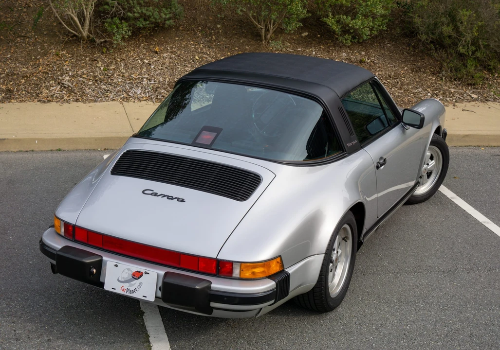 1987 Porsche 911 Carrera 3.2 - Image 12 of 31