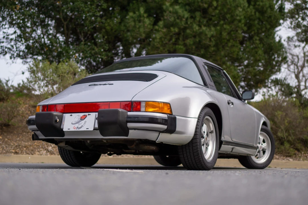1987 Porsche 911 Carrera 3.2 - Image 14 of 31