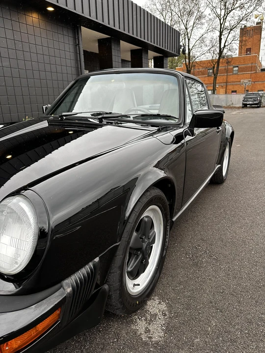1987 Porsche 911 Carrera 3.2 - Image 25 of 31