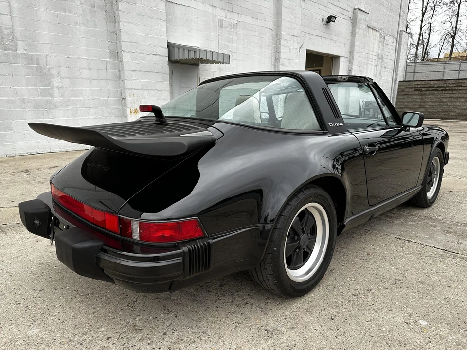 1987 Porsche 911 Carrera 3.2 - Image 8 of 31
