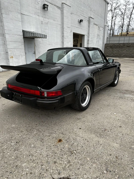 1987 Porsche 911 Carrera 3.2 - Image 10 of 31