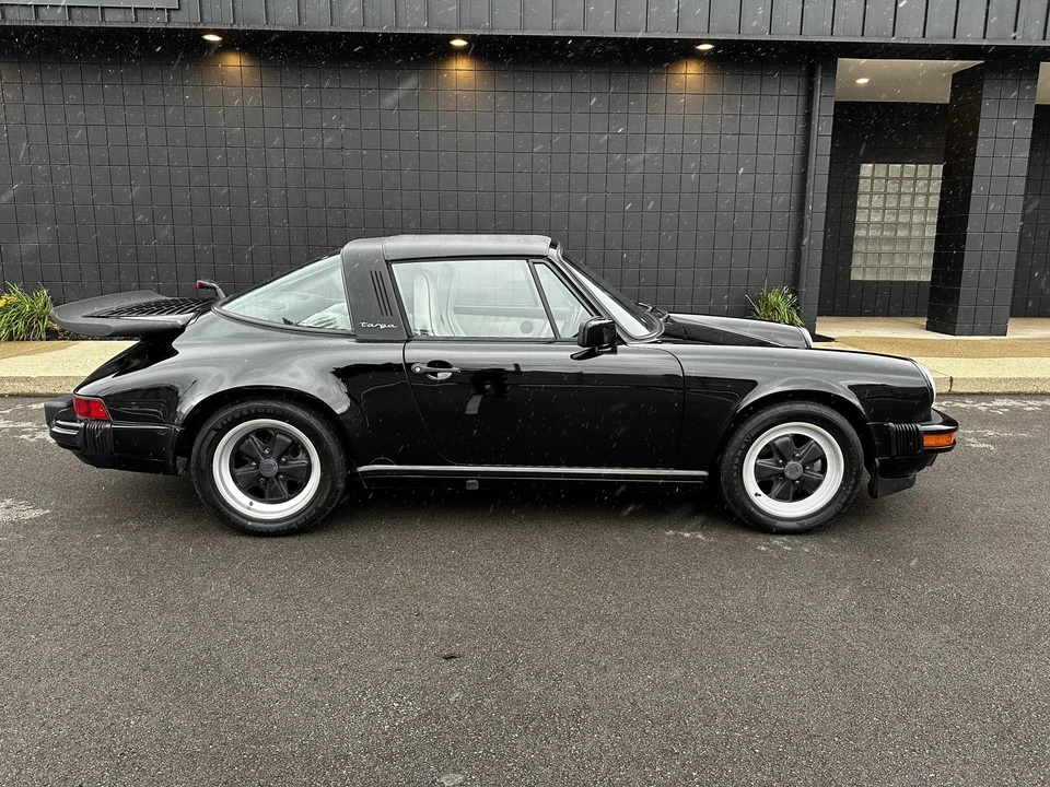 1987 Porsche 911 Carrera 3.2 - Image 12 of 31