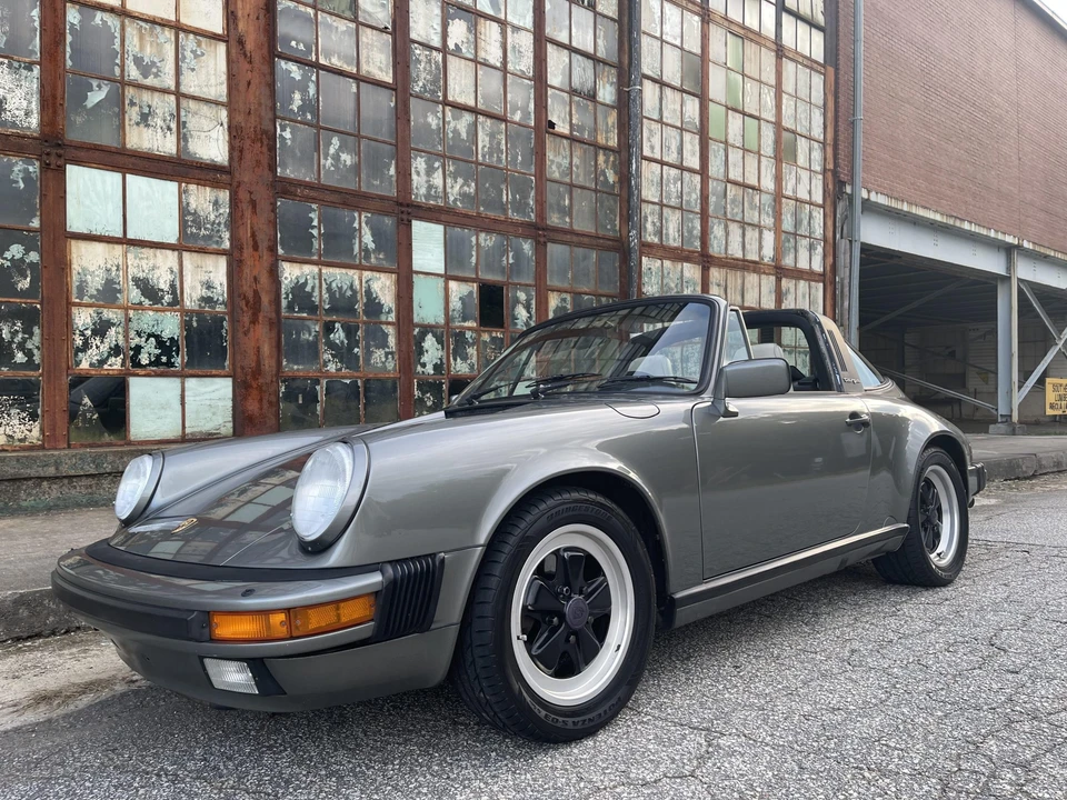 1987 Porsche 911 Carrera 3.2 - Image 4 of 31