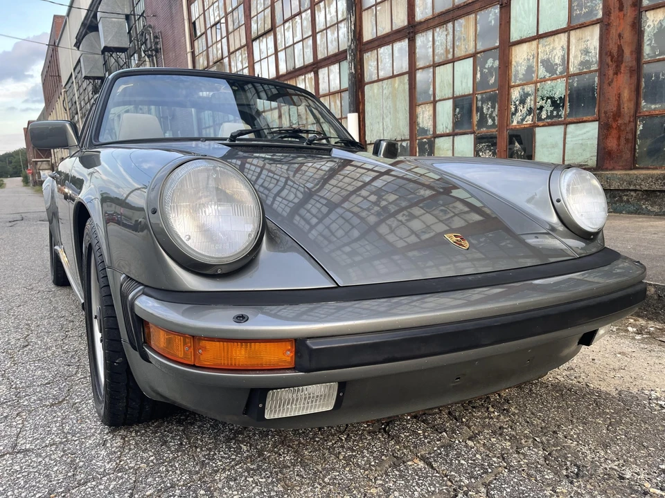 1987 Porsche 911 Carrera 3.2 - Image 23 of 31