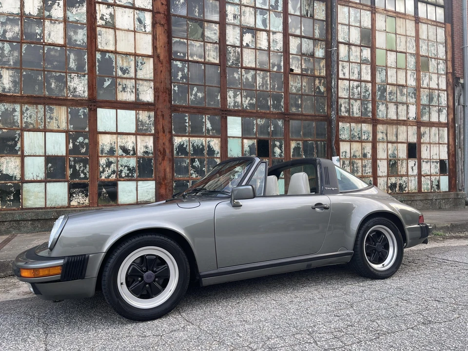 1987 Porsche 911 Carrera 3.2 - Image 5 of 31