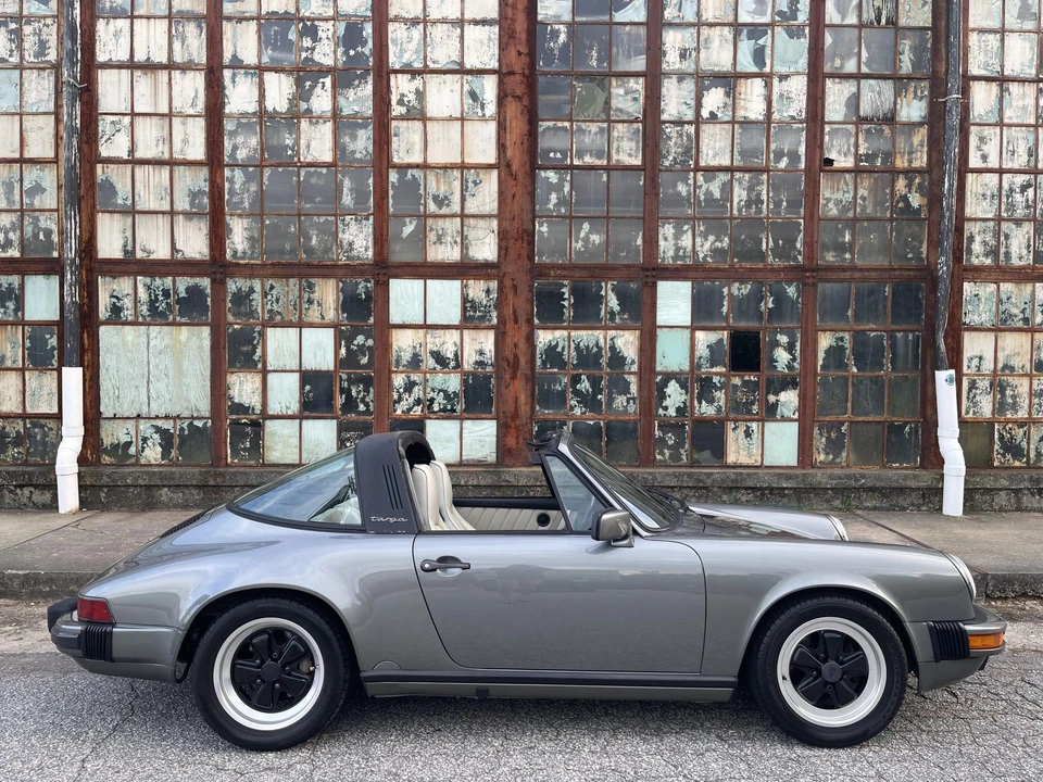 1987 Porsche 911 Carrera 3.2 - Image 19 of 31