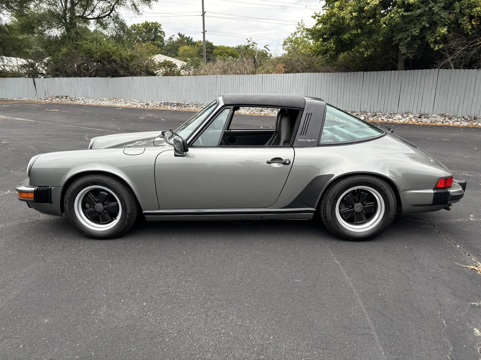 1987 Porsche 911 Carrera 3.2 - Image 4 of 31
