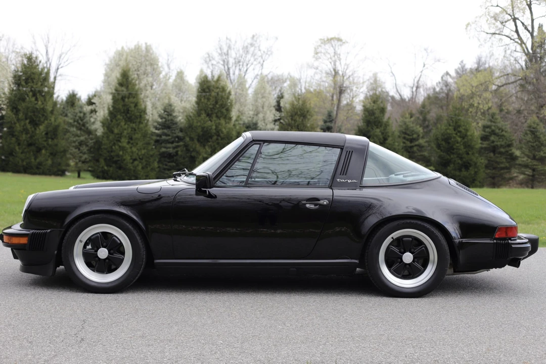 1987 Porsche 911 Carrera 3.2 - Image 23 of 31