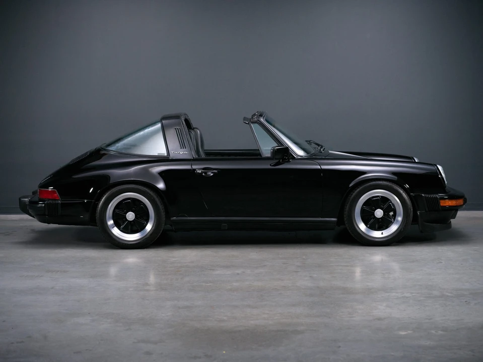 1987 Porsche 911 Carrera 3.2 - Image 29 of 31