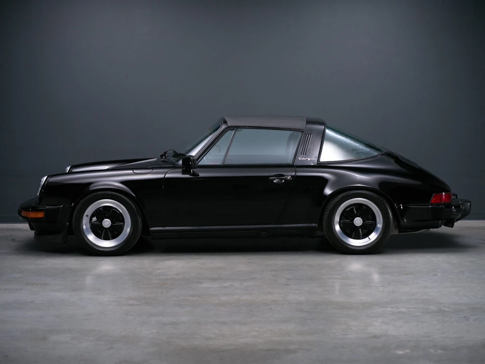1987 Porsche 911 Carrera 3.2 - Image 4 of 31