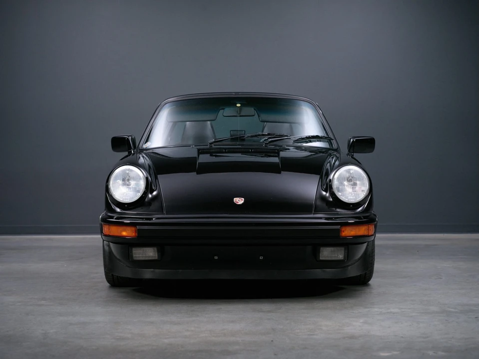 1987 Porsche 911 Carrera 3.2 - Image 16 of 31
