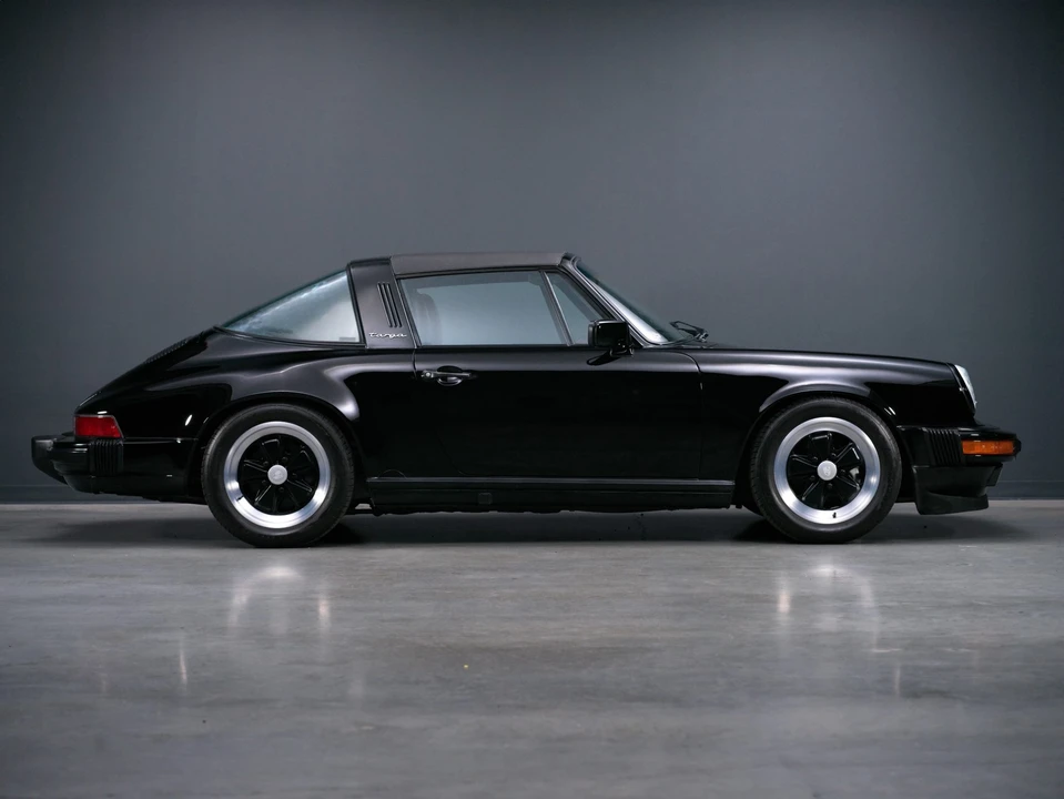 1987 Porsche 911 Carrera 3.2 - Image 12 of 31