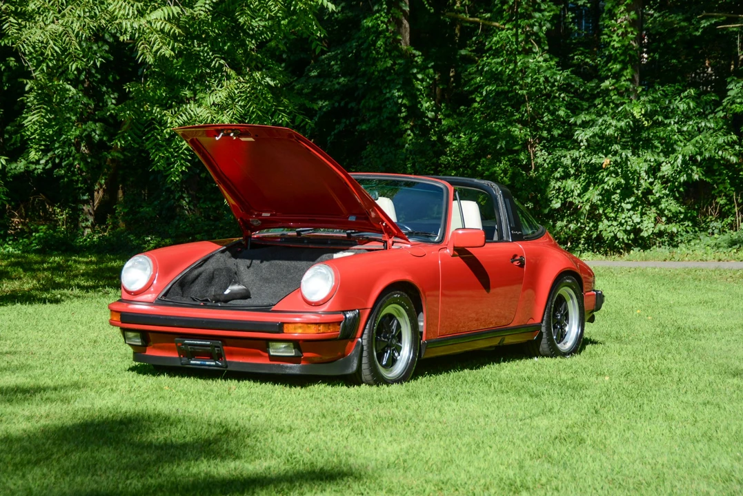 1987 Porsche 911 Carrera 3.2 - Image 16 of 31