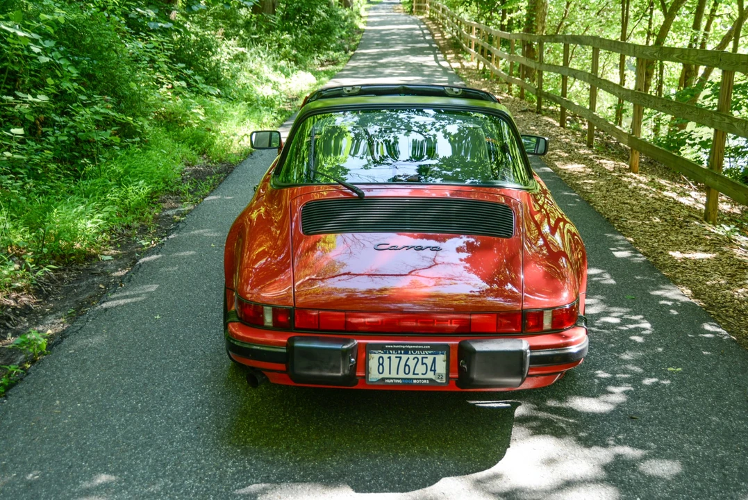 1987 Porsche 911 Carrera 3.2 - Image 30 of 31
