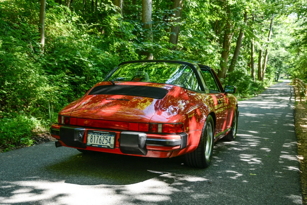 1987 Porsche 911 Carrera 3.2 - Image 28 of 31