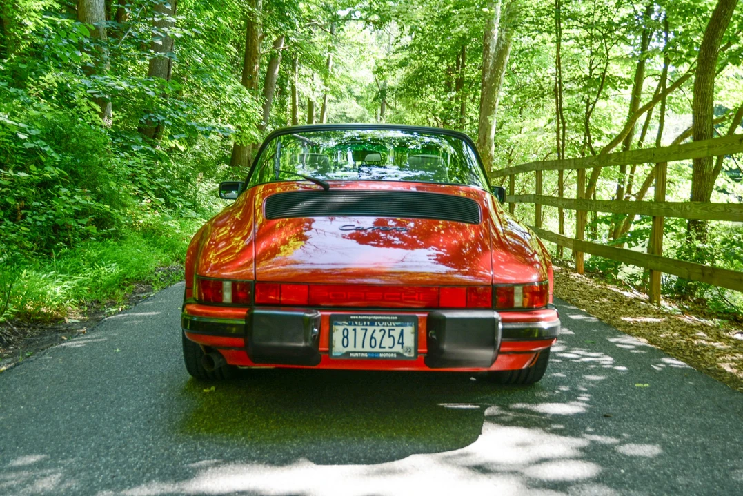 1987 Porsche 911 Carrera 3.2 - Image 29 of 31