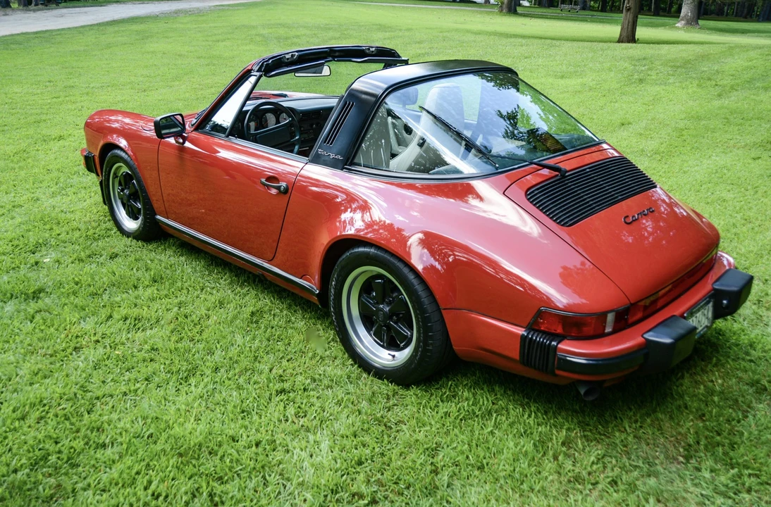 1987 Porsche 911 Carrera 3.2 - Image 11 of 31