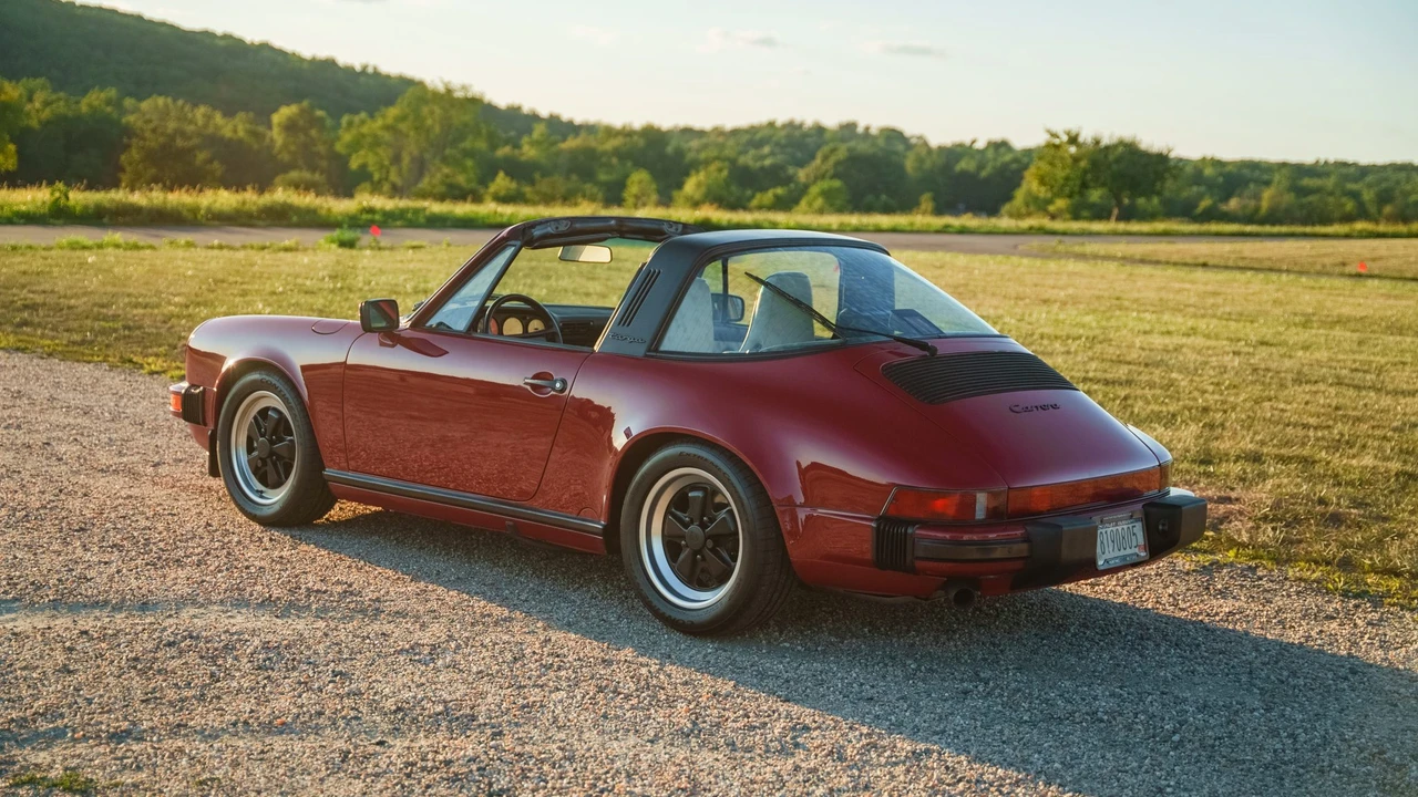 1987 Porsche 911 Carrera 3.2 - Image 22 of 31